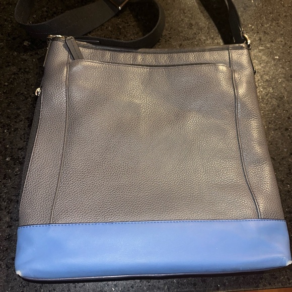 COACH CAMDEN LEATHER TECH CROSSBODY (F70920) - Picture 4 of 6